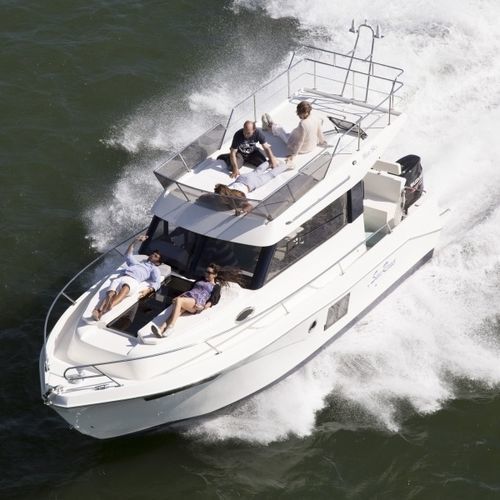 Cabin-cruiser fueraborda - 860 Blue Sky Fly Bridge  - San Remo Boats - con fly / con 6 literas / con 8 literas
