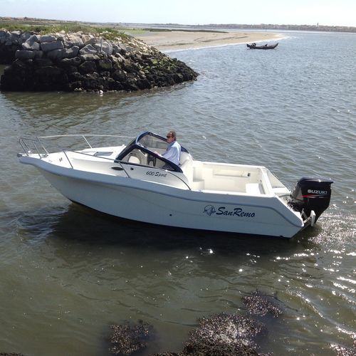 Day-cruiser fueraborda - 635 Sport - San Remo Boats - open / con 2 literas