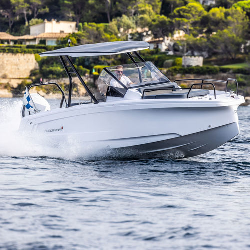 Cabin-cruiser fueraborda - 25 CROSS TOP - Axopar Boats Oy - open / con consola central / crossover