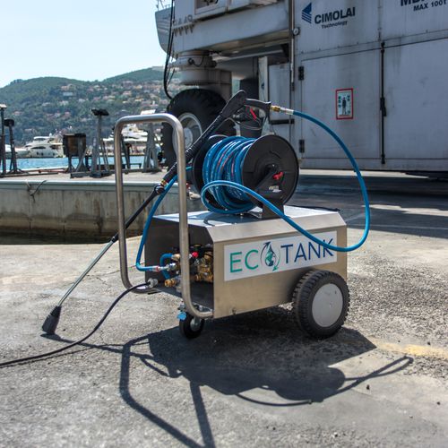 Limpiador de alta presión para buque - Ecostation - AZURETREND | ECOTANK | EMERGENSEA | MONAWA - para barco profesional / para astillero naval / móvil