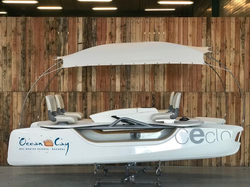 Hidropedal para 4 personas - Cruise - CECLO - de fibra de vidrio / propulsión eléctrica / con solarium