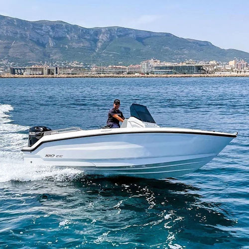 Barco open fueraborda - 190cc - Compass Boats - con consola central / 7 personas máx. / con solárium