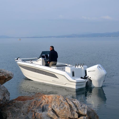Barco open fueraborda - 190 SF - Compass Boats - con consola central / de pesca deportiva / 7 personas máx.