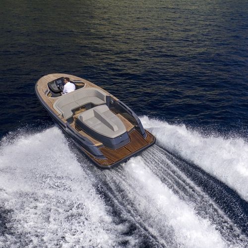 Embarcación auxiliar para yates hidrojet - Evo T2 - Evo Yachts - monomotor / open / con consola central