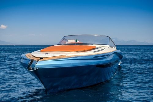 Barco cabinado intraborda - Evo T3 - Evo Yachts - diésel / casco de planeo / open
