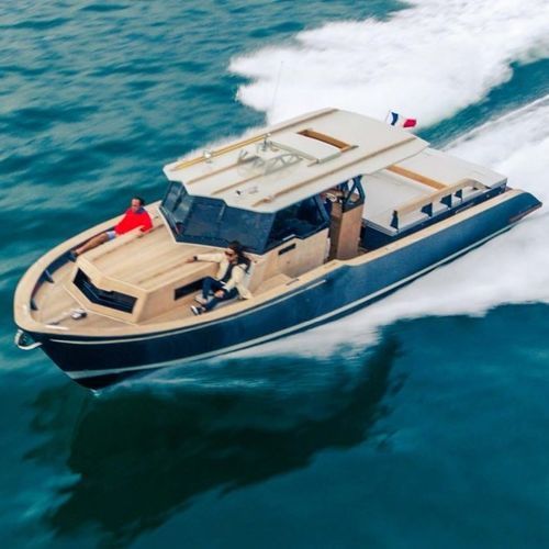 Barco cabinado intraborda - BOTHAM - BÔ YACHTING / Bonnin-Bossuet - bimotor / con hard-top / rápido