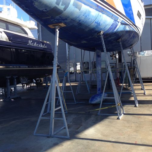 Pie de puesta en dique para barco - CF 06 - fgm tecnology - ajustable
