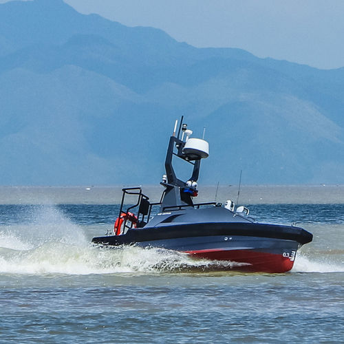 barco de vigilancia - OceanAlpha