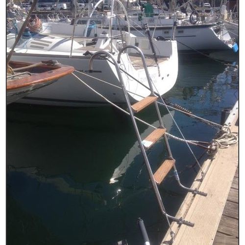 Escalera de embarque - ibericamar, s.l. - para pantalán / fija / de pantalán