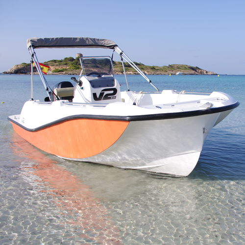 Barco open fueraborda - 5.0  - V2 Boats - con consola central / de esquí acuático / de deporte