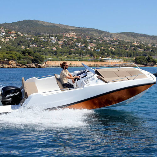 Barco open fueraborda - 7.0 - V2 Boats - de esquí acuático / de deporte / de buceo