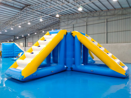Juego acuático tobogán - Hydrofun LTD - para centro de ocio / inflable