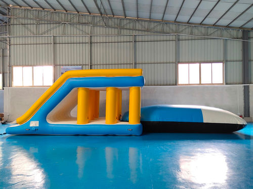 Juego acuático cojín - Hydrofun LTD - salto de altura / para centro de ocio / inflable