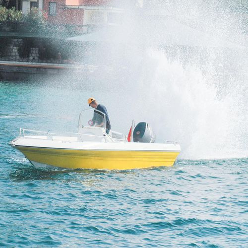 Barco open fueraborda - 18 - MERCAN YACHTING - con consola central / de esquí acuático / de pesca deportiva