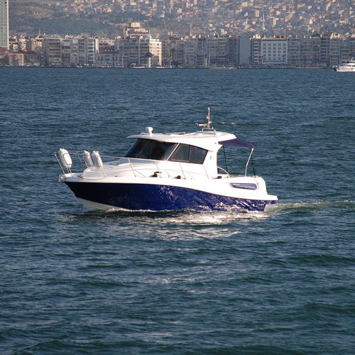 Cabin-cruiser intraborda - GOBY 280 - MERCAN YACHTING - con hard-top / de fibra de vidrio / 7 personas máx.