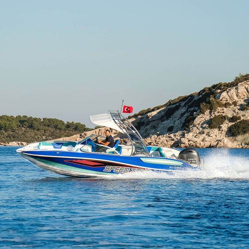 Runabout fueraborda - BUTTERFLY 24-OB - MERCAN YACHTING - con doble consola / bow-rider / open