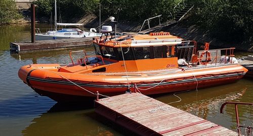 Barco profesional barco de trabajo - Artic-1200 - Uniworkboats SIA - intraborda / de aluminio / con casco rígido