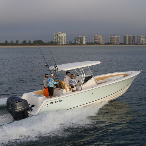 Barco open fueraborda - 301 RX - Release Boats - bimotor / con consola central / de pesca deportiva
