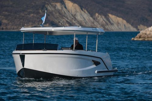 Day-cruiser fueraborda - 21  - ALFASTREET YACHTS - diésel / gasolina / casco de planeo