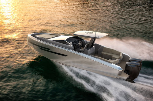 Barco cabinado fueraborda - 34  - Icon Craft - diésel / bimotor / open