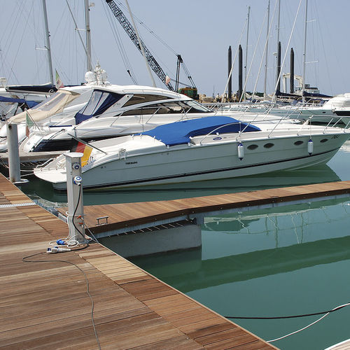Finger de acero galvanizado - FINGERS - Nuova Metalmeccanica srl - marine division