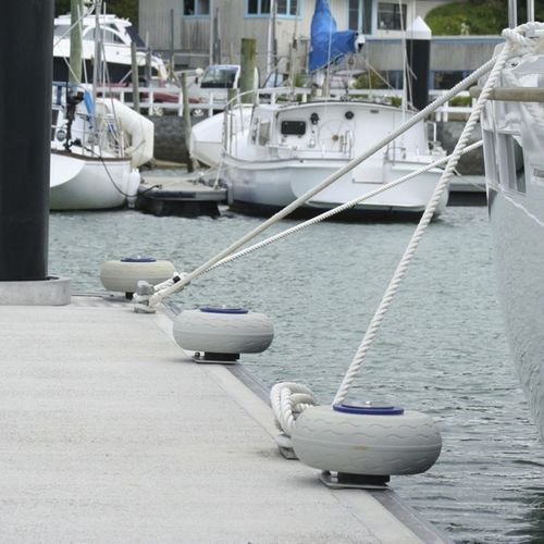 Defensa para puerto deportivo - Straight - Marinaquip Ltd - de muelle / de pantalán / para plataforma