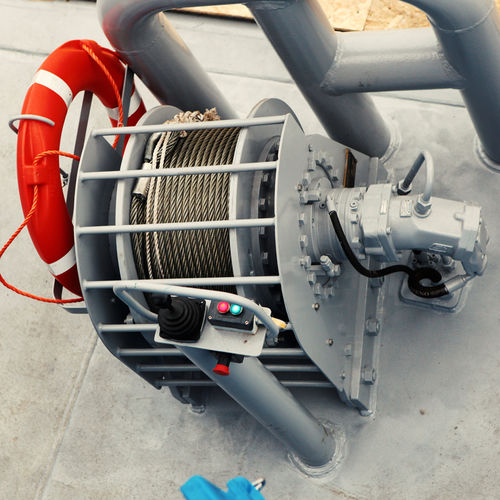 Chigre para buque - DMT MARINE EQUIPMENT SA - para remolcador / para barco / para asegurar cargas