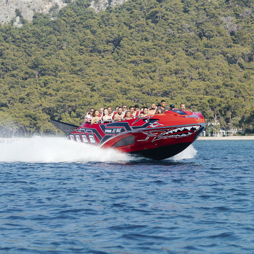 Barco profesional barco turístico - Predator Commercial Jet Boat - Alesta Marine - hidrojet intraborda / GRP