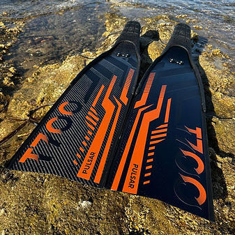 Aleta de buceo - PULSAR T700 medium - EPSEALON - de carbono / calzante / unisex