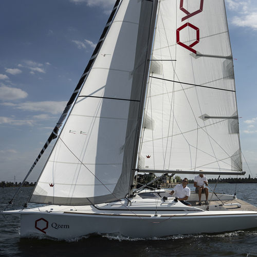 Velero daysailer - S30 Club - DOMANI YACHTS - con 1 camarote / con 4 literas / de fibra de vidrio