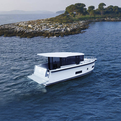 Barco cabinado intraborda - 34 - Seafaring Yachts - con hard-top / con caseta de timón / de crucero