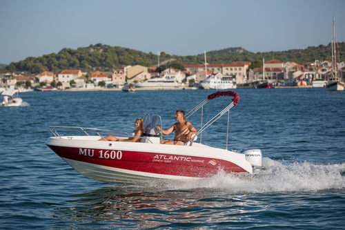 Day-cruiser fueraborda - 490 - Atlantic Marine - casco de planeo / open / de deporte