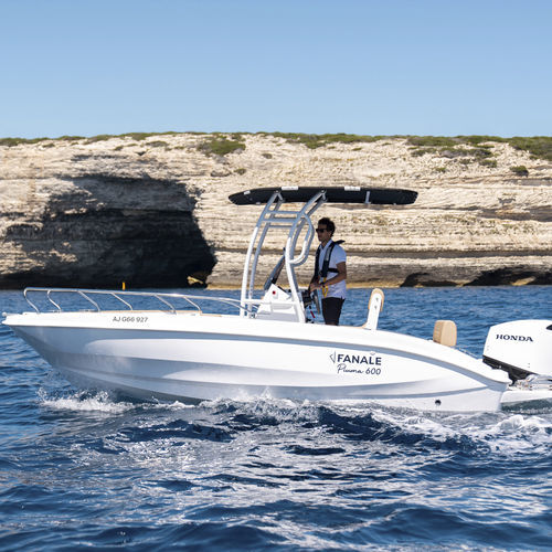 Barco open fueraborda - PIUMA 600 - Fanale Marine - con consola central / 7 personas máx. / con solárium
