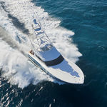 yate a motor de pesca deportiva