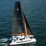 yate de vela catamar&aacute;n