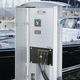 torreta de suministro de agua / de suministro eléctrico / de iluminación / para pantalán