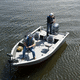 bay boat fueraborda / open / con consola lateral / de pesca deportiva