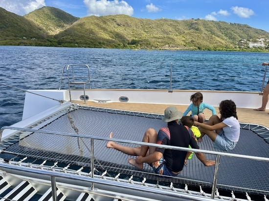 Cree su propia combinación de colores para la red de su catamarán