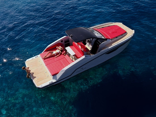 AUREA 30 CABINA - CATAMARAN A MOTOR