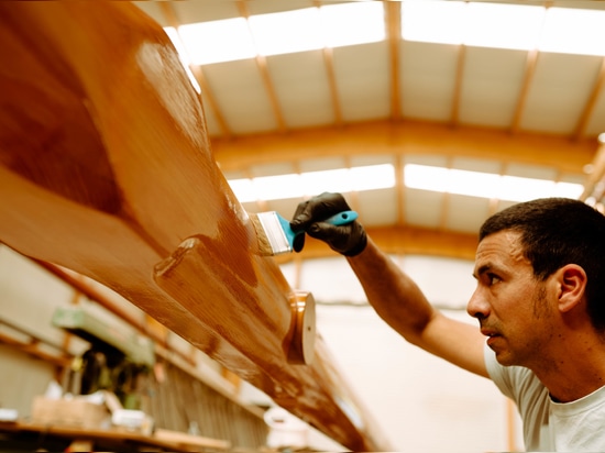 MÁSTILES DE MADERA: La excelencia de los mástiles de madera, hechos a mano para su pasión náutica