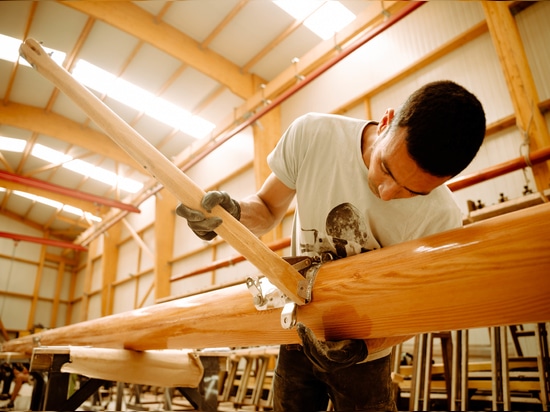 MÁSTILES DE MADERA: La excelencia de los mástiles de madera, hechos a mano para su pasión náutica
