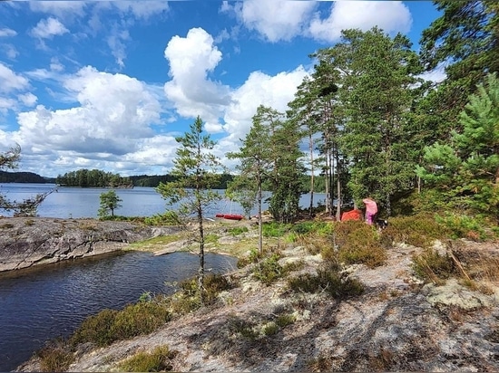 Aventura de varios días en el lago STORA LE de Suecia